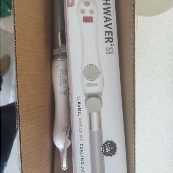 Beachwaver S1 self rotating 1" barrel curling wand - Picture 4 of 6